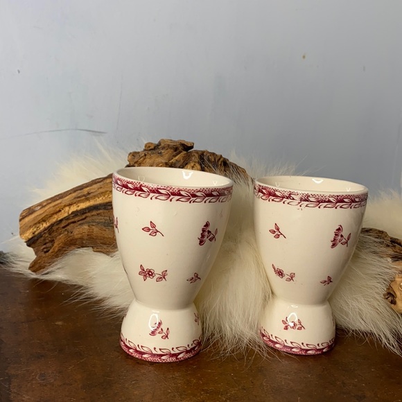 . Vintage Arabia Ceramic Egg Cups - Red Floral Pattern Server Egg Cups - Picture 1 of 7
